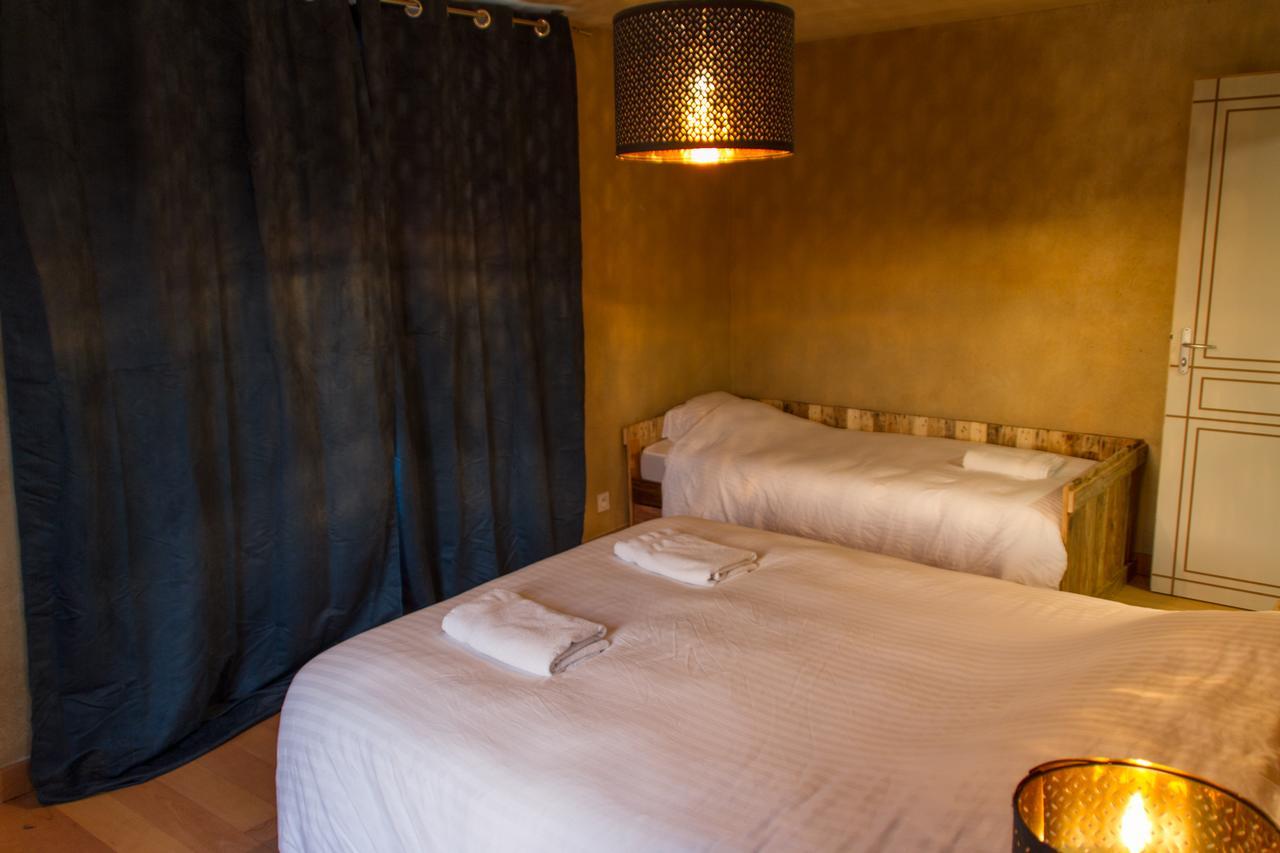 Le Puy Carmin - Chambre D'Hotes Avec Jacuzzi Bazoges-en-Paillers Kamer foto
