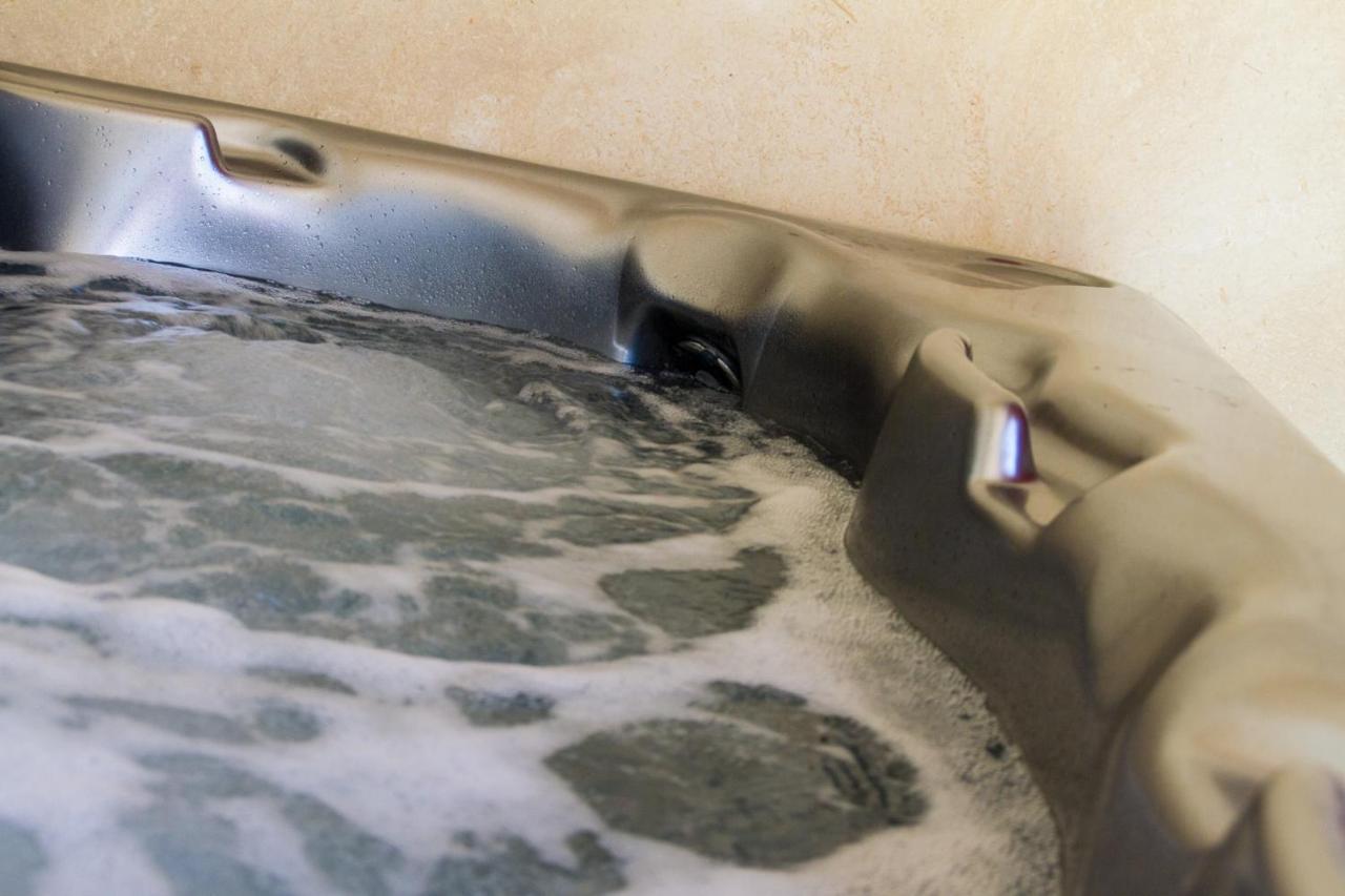 Le Puy Carmin - Chambre D'Hotes Avec Jacuzzi Bazoges-en-Paillers Buitenkant foto